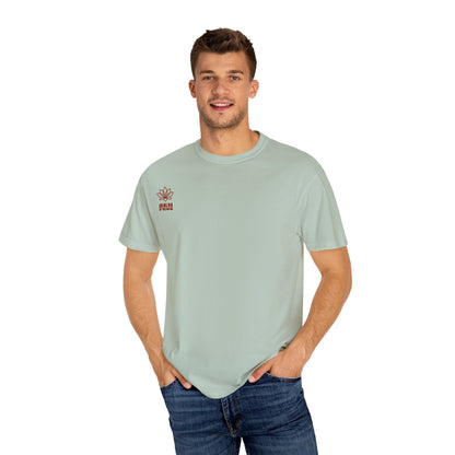 Vibrant Giraffe Graphic Tee, Unisex T-shirt, Gift for Animal Lovers, Casual Wear, Nature-Themed Apparel, Unique Graphic Shirt