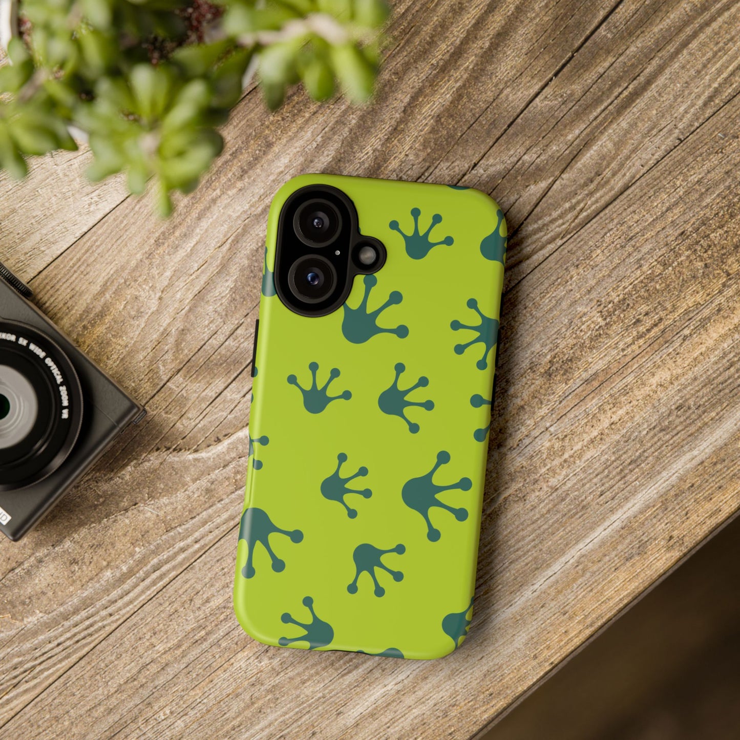 Frog Pattern Phone Case, Fun and Colorful Phone Cover, Durable Phone Protection, Gifts for Nature Lovers, Unique Accessory