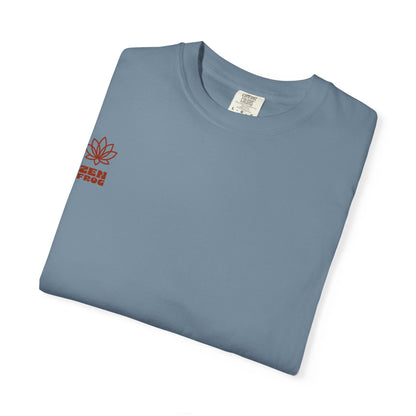 Vibrant Giraffe Graphic Tee, Unisex T-shirt, Gift for Animal Lovers, Casual Wear, Nature-Themed Apparel, Unique Graphic Shirt