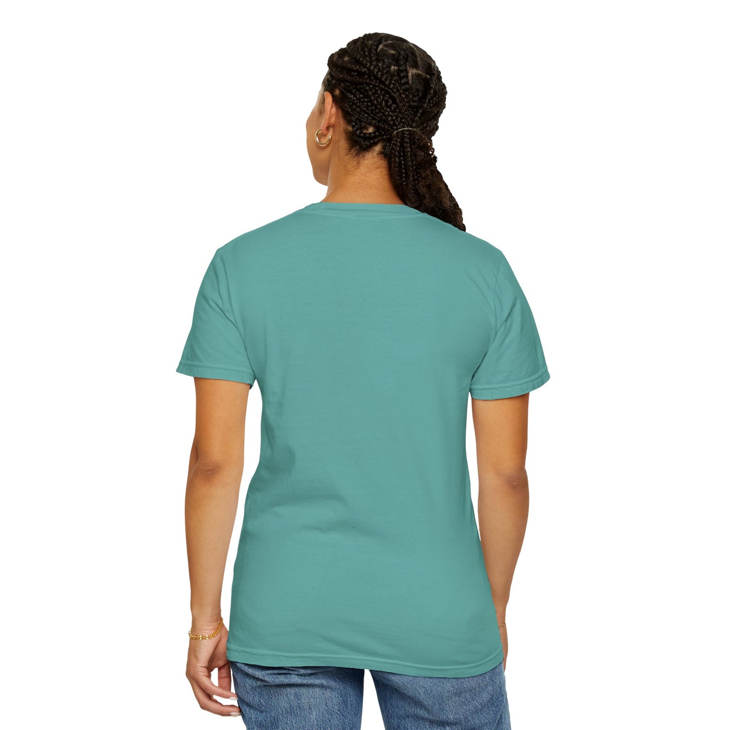 Vibrant Chameleon T-Shirt | Eco-friendly Fashion Tee, Unisex Graphic Tee, Animal Lover Shirt, Gift for Nature Enthusiasts