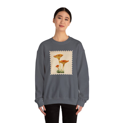 Vintage Floral Crewneck Sweatshirt, Cozy Fall Wear, Unisex Gift, Mushroom Art Apparel, Nature Lover Outfit, Comfy Mushroom Crewneck, Vintage Style