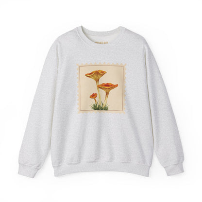 Vintage Floral Crewneck Sweatshirt, Cozy Fall Wear, Unisex Gift, Mushroom Art Apparel, Nature Lover Outfit, Comfy Mushroom Crewneck, Vintage Style