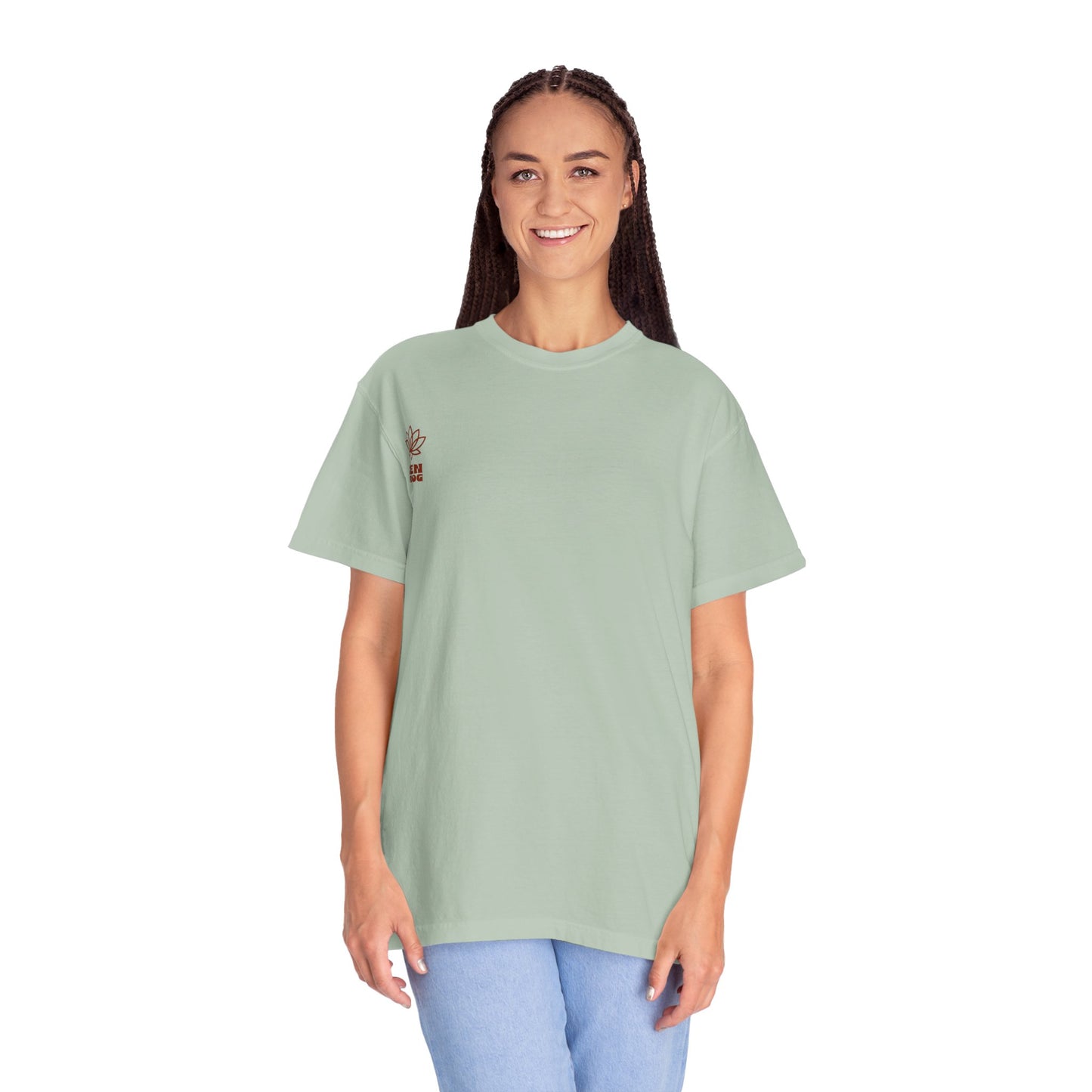 Vibrant Giraffe Graphic Tee, Unisex T-shirt, Gift for Animal Lovers, Casual Wear, Nature-Themed Apparel, Unique Graphic Shirt