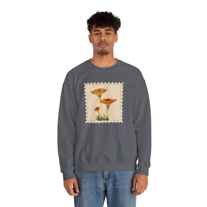 Vintage Floral Crewneck Sweatshirt, Cozy Fall Wear, Unisex Gift, Mushroom Art Apparel, Nature Lover Outfit, Comfy Mushroom Crewneck, Vintage Style