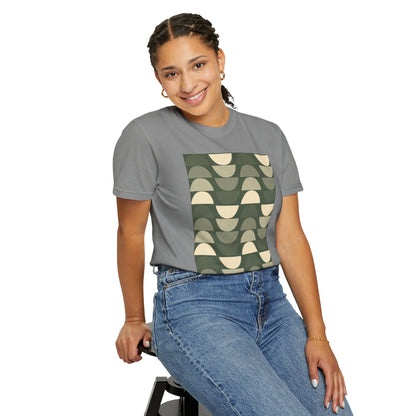 Stylish Unisex Garment-Dyed T-Shirt with Abstract Wave Design, Casual Wear, Graphic Tee, Unique Fashion, Gift for Him/Her