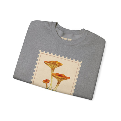 Vintage Floral Crewneck Sweatshirt, Cozy Fall Wear, Unisex Gift, Mushroom Art Apparel, Nature Lover Outfit, Comfy Mushroom Crewneck, Vintage Style