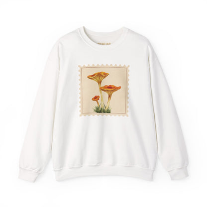 Vintage Floral Crewneck Sweatshirt, Cozy Fall Wear, Unisex Gift, Mushroom Art Apparel, Nature Lover Outfit, Comfy Mushroom Crewneck, Vintage Style