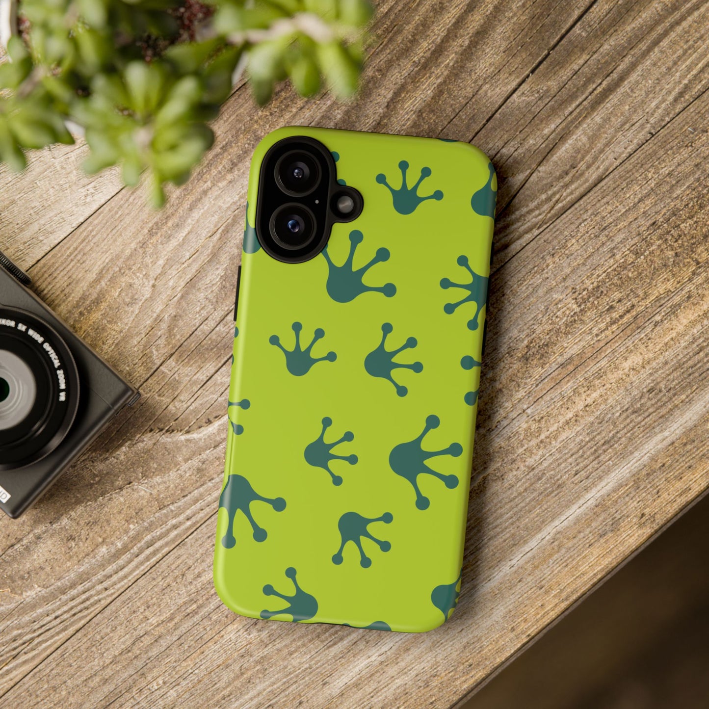 Frog Pattern Phone Case, Fun and Colorful Phone Cover, Durable Phone Protection, Gifts for Nature Lovers, Unique Accessory