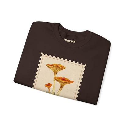 Vintage Floral Crewneck Sweatshirt, Cozy Fall Wear, Unisex Gift, Mushroom Art Apparel, Nature Lover Outfit, Comfy Mushroom Crewneck, Vintage Style